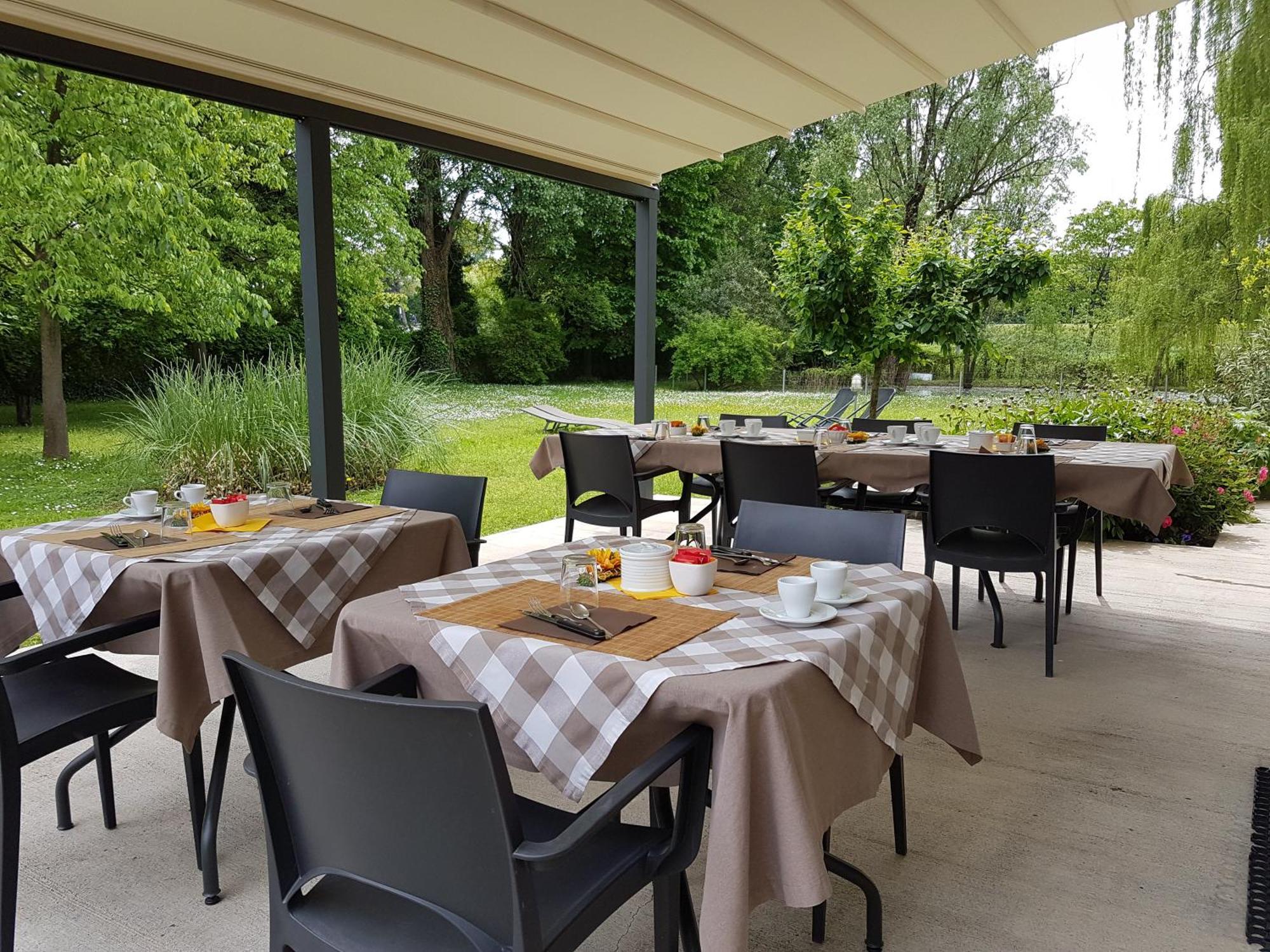 L'Isolo B&B E Case Vacanza Monzambano Exterior foto