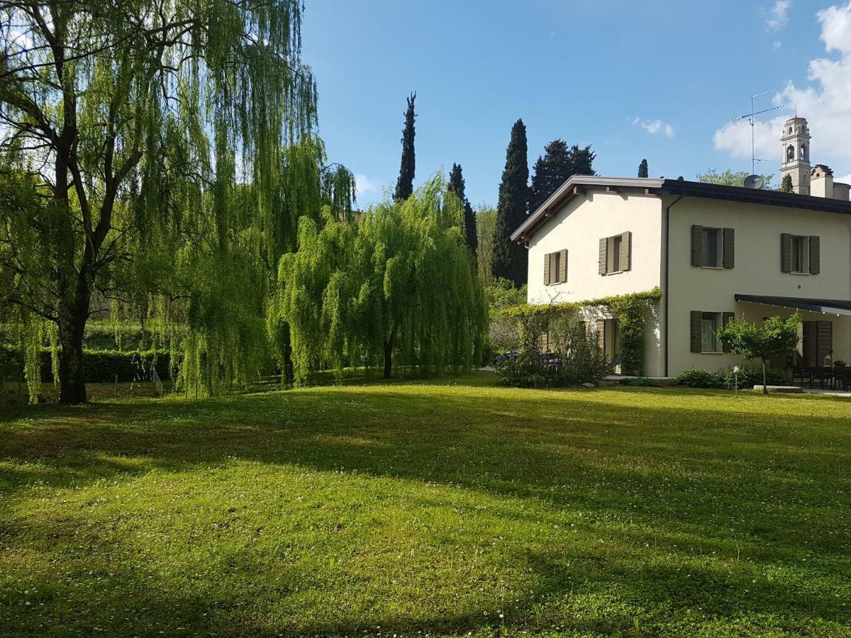 L'Isolo B&B E Case Vacanza Monzambano Exterior foto